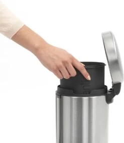 Brabantia NewIcon Prullenbak - 3 L - Matt Steel Fingerprint Proof 20 Brabantia NewIcon Prullenbak - 3 L - Matt Steel Fingerprint Proof -Thuis Opslag Winkel 1042x1200 4