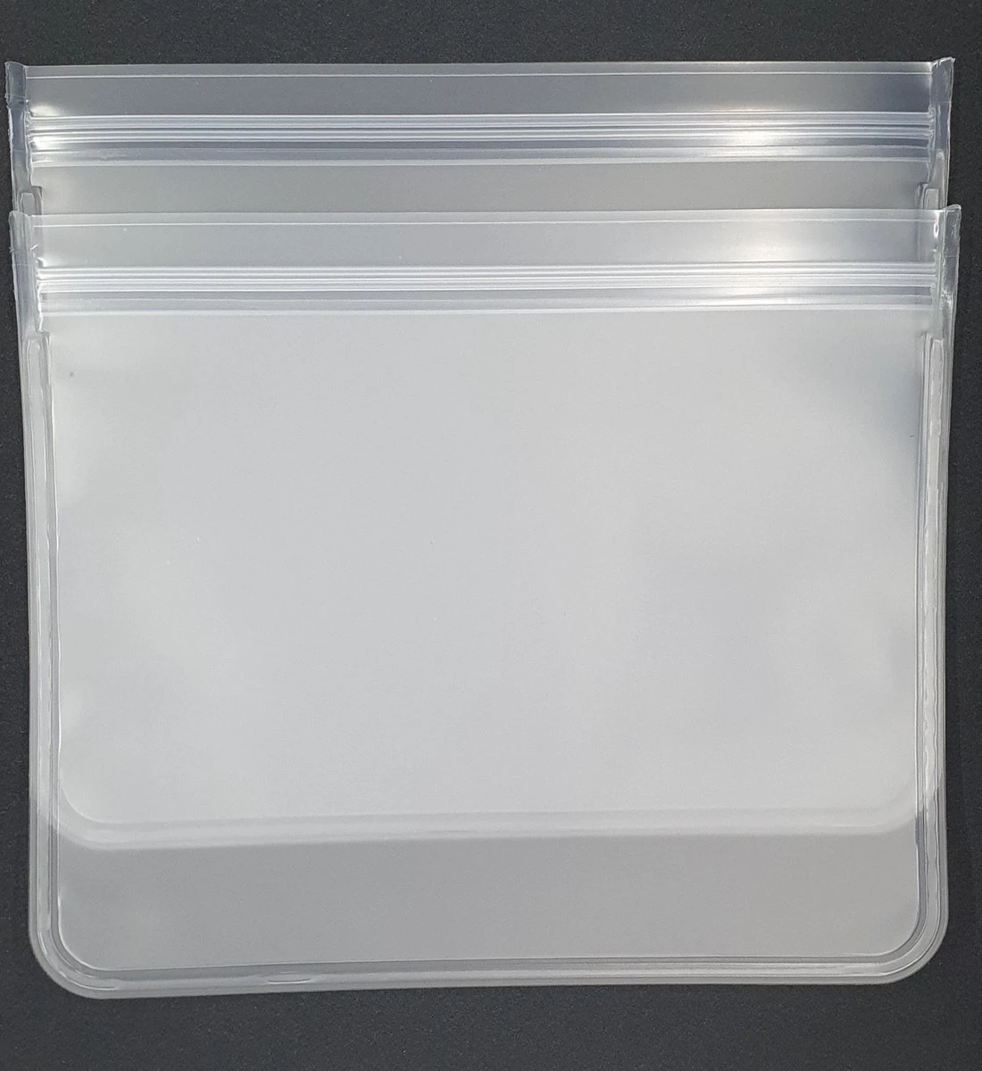 Herbruikbare Vershoudzakken Voor Diepvries, Koelkast En Vriezer – Set Van 2 Stuks - Formaat GROOT - 1000 ML Per Stuk - 19 X 22 Cm - Luchtdicht, Lekvrij En EXTRA STERK - Bewaarzakjes / Boterhamzakje - BPA Vrij 8 Herbruikbare Vershoudzakken Voor Diepvries, Koelkast En Vriezer – Set Van 2 Stuks - Formaat GROOT - 1000 ML Per Stuk - 19 X 22 Cm - Luchtdicht, Lekvrij En EXTRA STERK - Bewaarzakjes / Boterhamzakje - BPA Vrij - Afbeelding 8