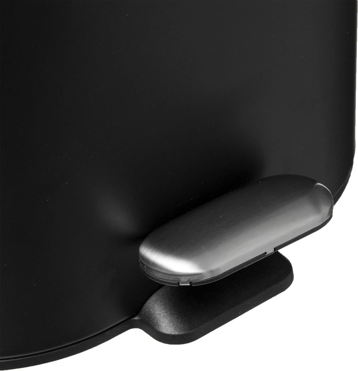 5Five - Prullenbak/pedaalemmer Zwart Rvs Metaal 6 Liter - 15x24x30 Cm - Badkamer En Toilet 6 5Five - Prullenbak/pedaalemmer Zwart Rvs Metaal 6 Liter - 15x24x30 Cm - Badkamer En Toilet - Afbeelding 6