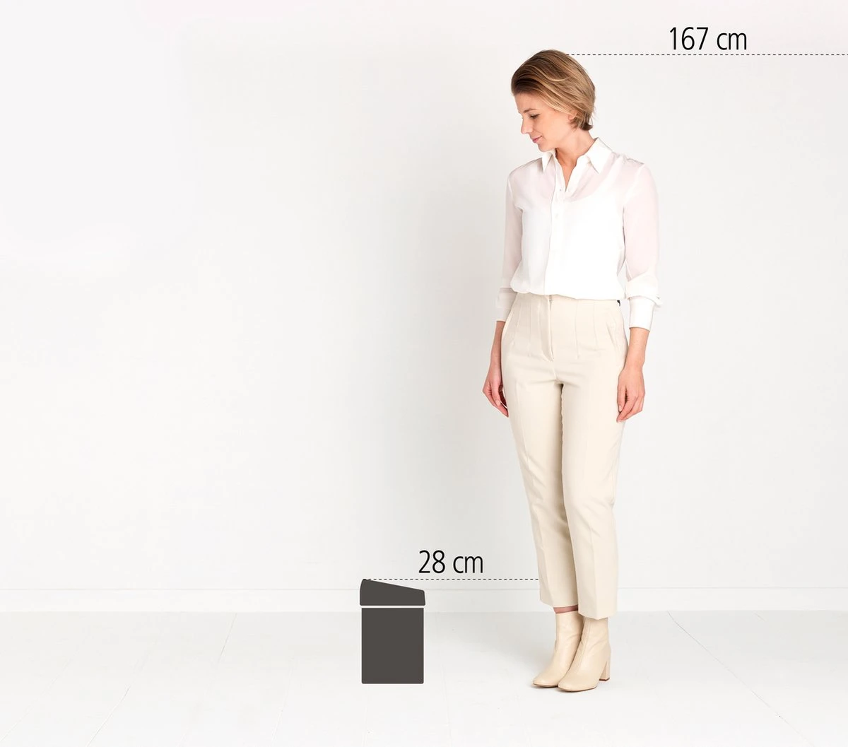 Brabantia Touch Bin Prullenbak - 3 L - White / Brilliant Steel Deksel 4 Brabantia Touch Bin Prullenbak - 3 L - White / Brilliant Steel Deksel - Afbeelding 4