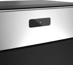 Stangvollby Gimo Sensor Prullenbak - 45 Liter - RVS - Zwart - Automatische Soft Close Deksel - Zwarte Keuken Afvalemmer - Kantoor Vuilbak - Scandinavisch Design - Infrarood Bewegingssensor - 50 Liter Afvalbak - Vingerafdrukvrij - Hygiënisch -Thuis Opslag Winkel 1200x1057 41