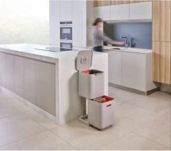Joseph Joseph Intelligent Waste Prullenbak Totem 2.0 Compact Recycler - 40 L - Stone 21 Joseph Joseph Intelligent Waste Prullenbak Totem 2.0 Compact Recycler - 40 L - Stone -Thuis Opslag Winkel 1200x1062 1