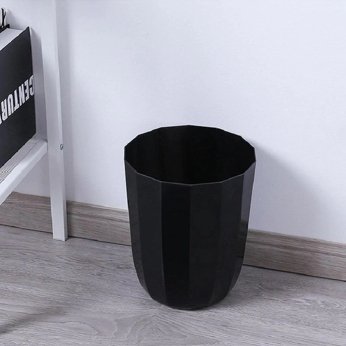 QUVIO Prullenbak Plastic / Papierbak / Papiermand / Afvalbak / Afvalemmer - Zwart 3 QUVIO Prullenbak Plastic / Papierbak / Papiermand / Afvalbak / Afvalemmer - Zwart - Afbeelding 3