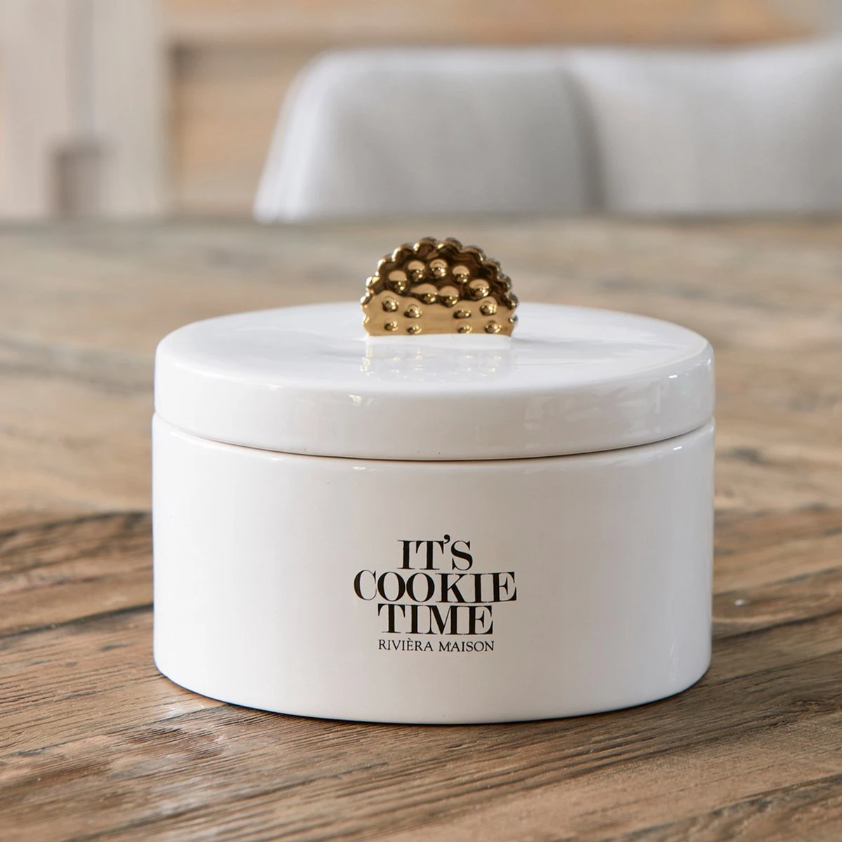 Riviera Maison Voorraadpot Met Deksel, Koekjestrommel - It's Cookie Time Storage Jar - Wit - Porselein 2 Riviera Maison Voorraadpot Met Deksel, Koekjestrommel - It's Cookie Time Storage Jar - Wit - Porselein - Afbeelding 2