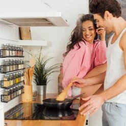 Kruidenrek Ophangbaar Kruidenpotjes Wandrek Organizer Keuken Accessoires - Zwart - Geschikt Voor Bijna Alle Kruidenpotjes -Thuis Opslag Winkel 1200x1200 263