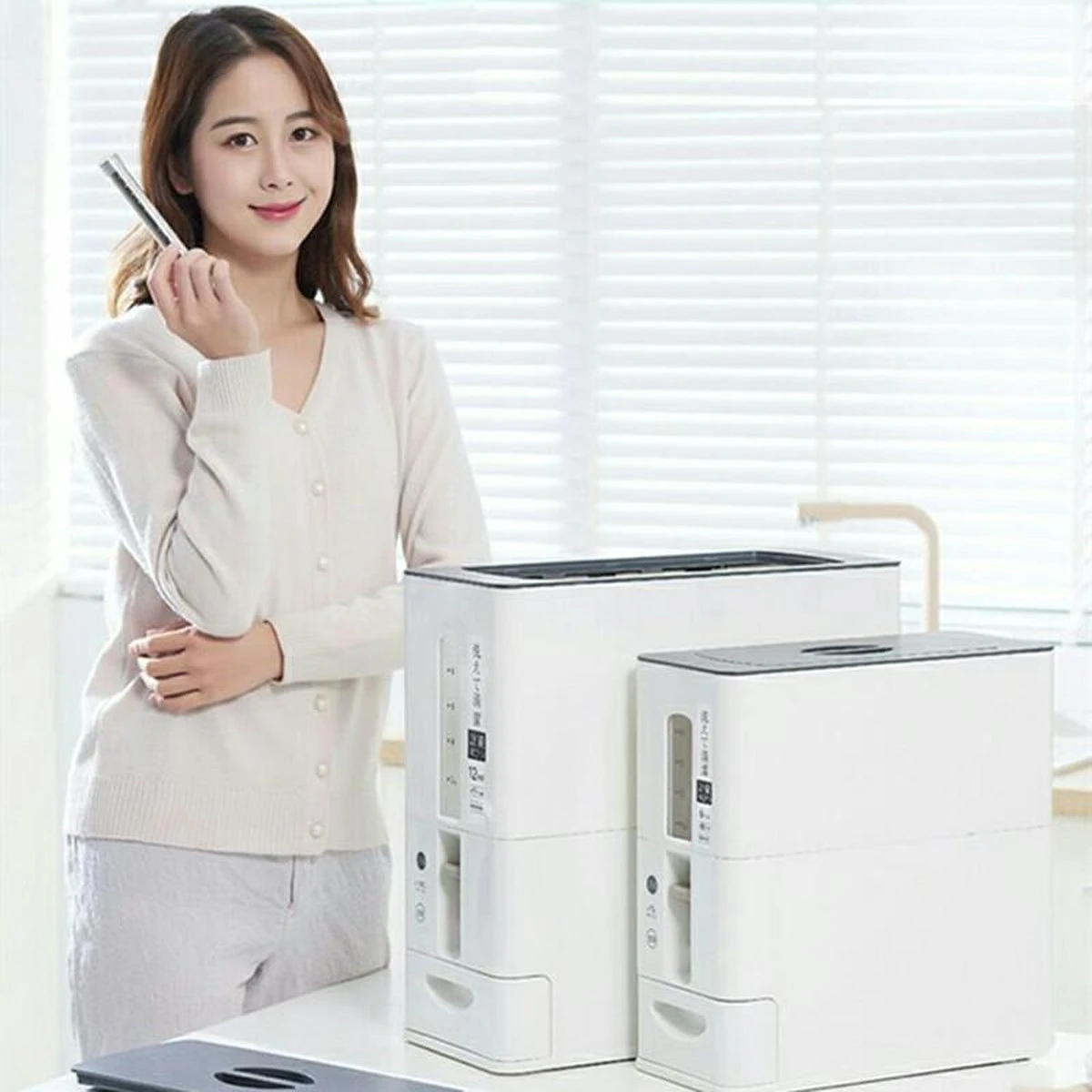 Merkloos TDR-Japans Rijst/Granen Container/Dispenser/ Opbergdoos - 6KG Inhoud - Wit 4 Merkloos TDR-Japans Rijst/Granen Container/Dispenser/ Opbergdoos - 6KG Inhoud - Wit - Afbeelding 4