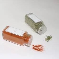 24 Glazen Kruidenpotjes Vierkant Met Deksel - Kruidenstrooier - Voorraadpotten - Keuken Organizer - Complete Set Met Strooideksels, Voorbedrukte & Blanco Stickers, Trechter En Stift - Inhoud 120 Ml - Goud 21 24 Glazen Kruidenpotjes Vierkant Met Deksel - Kruidenstrooier - Voorraadpotten - Keuken Organizer - Complete Set Met Strooideksels, Voorbedrukte & Blanco Stickers, Trechter En Stift - Inhoud 120 Ml - Goud -Thuis Opslag Winkel 1200x1200 721