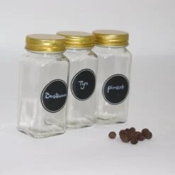24 Glazen Kruidenpotjes Vierkant Met Deksel - Kruidenstrooier - Voorraadpotten - Keuken Organizer - Complete Set Met Strooideksels, Voorbedrukte & Blanco Stickers, Trechter En Stift - Inhoud 120 Ml - Goud 23 24 Glazen Kruidenpotjes Vierkant Met Deksel - Kruidenstrooier - Voorraadpotten - Keuken Organizer - Complete Set Met Strooideksels, Voorbedrukte & Blanco Stickers, Trechter En Stift - Inhoud 120 Ml - Goud -Thuis Opslag Winkel 1200x1200 723