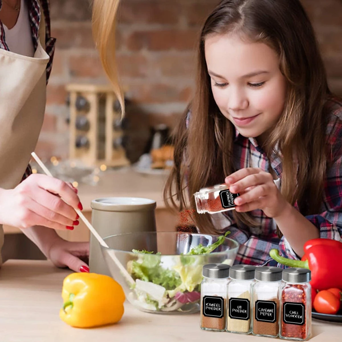 Soothe 24 Glazen Kruidenpotjes Set Met 2 Soorten Strooideksels – Kruidenstrooier – Compleet Pakket Incl Kruidenpotjes Stickers, Krijtstift En Accessoires 7 Soothe 24 Glazen Kruidenpotjes Set Met 2 Soorten Strooideksels – Kruidenstrooier – Compleet Pakket Incl Kruidenpotjes Stickers, Krijtstift En Accessoires - Afbeelding 7