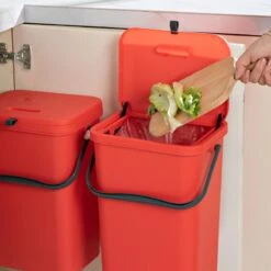 Homra Wall-up Prullenbak | Inbouwprullenbak Ophangbaar Met Plakstrip | GFT Vuilbak | Werkblak Afvalbak | Draagbare Vuilnisemmer | 12L Inhoud | Rood -Thuis Opslag Winkel 1200x1200 867