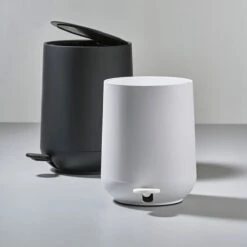 Zone Denmark Nova Pedaalemmer - Prullenbak - 3 Liter Inhoud - Met Pedaal - Zwart -Thuis Opslag Winkel 1200x1200 909
