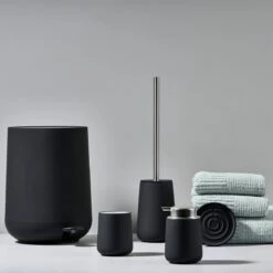 Zone Denmark Nova Pedaalemmer - Prullenbak - 3 Liter Inhoud - Met Pedaal - Zwart -Thuis Opslag Winkel 1200x1200 910