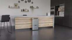 Homra DEXER Afvalscheiding Prullenbak - 4 Vakken - 60 Liter (2×18L + 2×12L) - Recycle Sensor Prullenbak - RVS Afvalemmer - Afvalscheidingsprullenbak - Design Keuken Afvalemmer - Automatische Lucht- En Bacterie Filter - Soft Close Deksel – Kleur RVS 33 Homra DEXER Afvalscheiding Prullenbak - 4 Vakken - 60 Liter (2×18L + 2×12L) - Recycle Sensor Prullenbak - RVS Afvalemmer - Afvalscheidingsprullenbak - Design Keuken Afvalemmer - Automatische Lucht- En Bacterie Filter - Soft Close Deksel – Kleur RVS -Thuis Opslag Winkel 1200x674 1