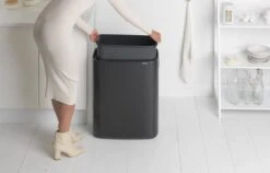 Brabantia Bo Touch Bin Prullenbak - 60 L - Matt Black 24 Brabantia Bo Touch Bin Prullenbak - 60 L - Matt Black -Thuis Opslag Winkel 1200x766 20