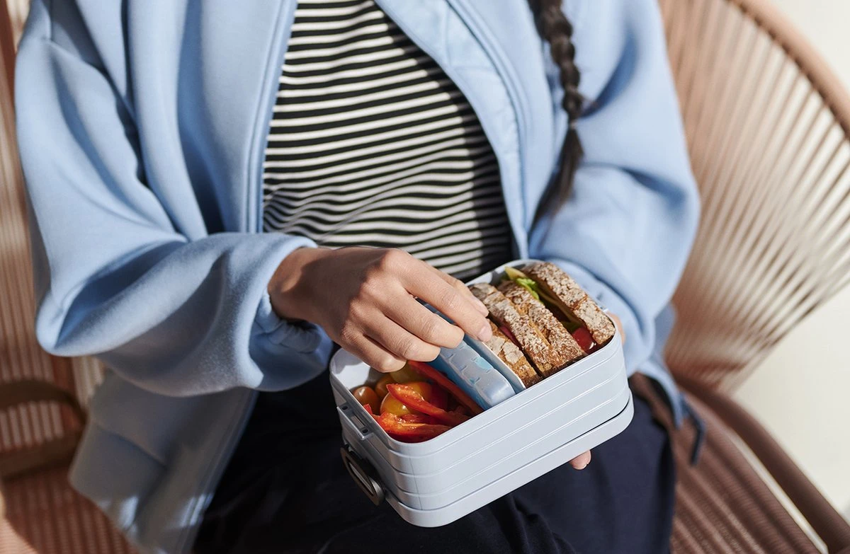 Mepal - Lunchbox Take A Break Midi – Geschikt Voor 4 Boterhammen – Nordic Blue – Lunchbox Voor Volwassenen 3 Mepal - Lunchbox Take A Break Midi – Geschikt Voor 4 Boterhammen – Nordic Blue – Lunchbox Voor Volwassenen - Afbeelding 3