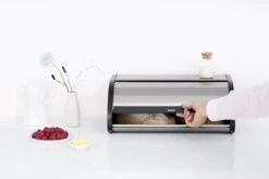 Brabantia Broodtrommel - Met Schuifdeksel - Matt Steel Fingerprint Proof -Thuis Opslag Winkel 1200x799 8