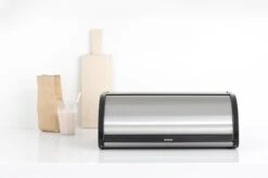 Brabantia Broodtrommel - Met Schuifdeksel - Matt Steel Fingerprint Proof -Thuis Opslag Winkel 1200x799 9