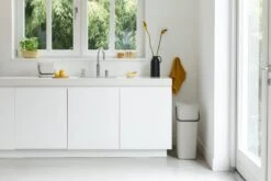 Brabantia Sort & Go Aanrecht Afvalbakje - 3 L - Light Grey 15 Brabantia Sort & Go Aanrecht Afvalbakje - 3 L - Light Grey -Thuis Opslag Winkel 1200x800 128