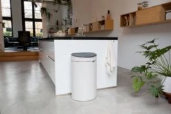 Brabantia Touch Bin Prullenbak - 40 L - Soft Beige -Thuis Opslag Winkel 1200x800 153