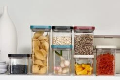 Mepal – Omnia Bewaardoos Rechthoekig 2000 Ml – Zwart – Voorraaddoos – Bewaardoos Met Deksel - Makkelijk Stapelbare Voorraadpotten – Lucht En- Aromadicht 11 Mepal – Omnia Bewaardoos Rechthoekig 2000 Ml – Zwart – Voorraaddoos – Bewaardoos Met Deksel - Makkelijk Stapelbare Voorraadpotten – Lucht En- Aromadicht -Thuis Opslag Winkel 1200x800 181