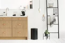 Brabantia NewIcon Prullenbak - 20 L - Matt Black -Thuis Opslag Winkel 1200x800 82
