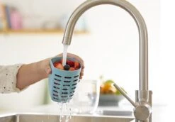 Mepal – Fruit-& Veggie Pot Ellipse – Fruitbox Voor Onderweg - Wit – Voorzien Van Vergietje En RVS Vorkje -Thuis Opslag Winkel 1200x837 2