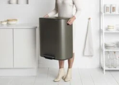 Brabantia Bo Prullenbak - 60 L - Platinum -Thuis Opslag Winkel 1200x857 2