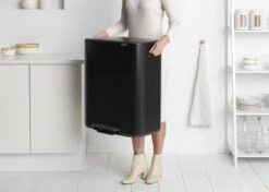 Brabantia Bo Prullenbak - 2 X 30 L - Met 80 Vuilniszakken - Matt Black -Thuis Opslag Winkel 1200x857 7