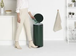 Brabantia NewIcon Prullenbak - 30 L - Pine Green -Thuis Opslag Winkel 1200x899 22