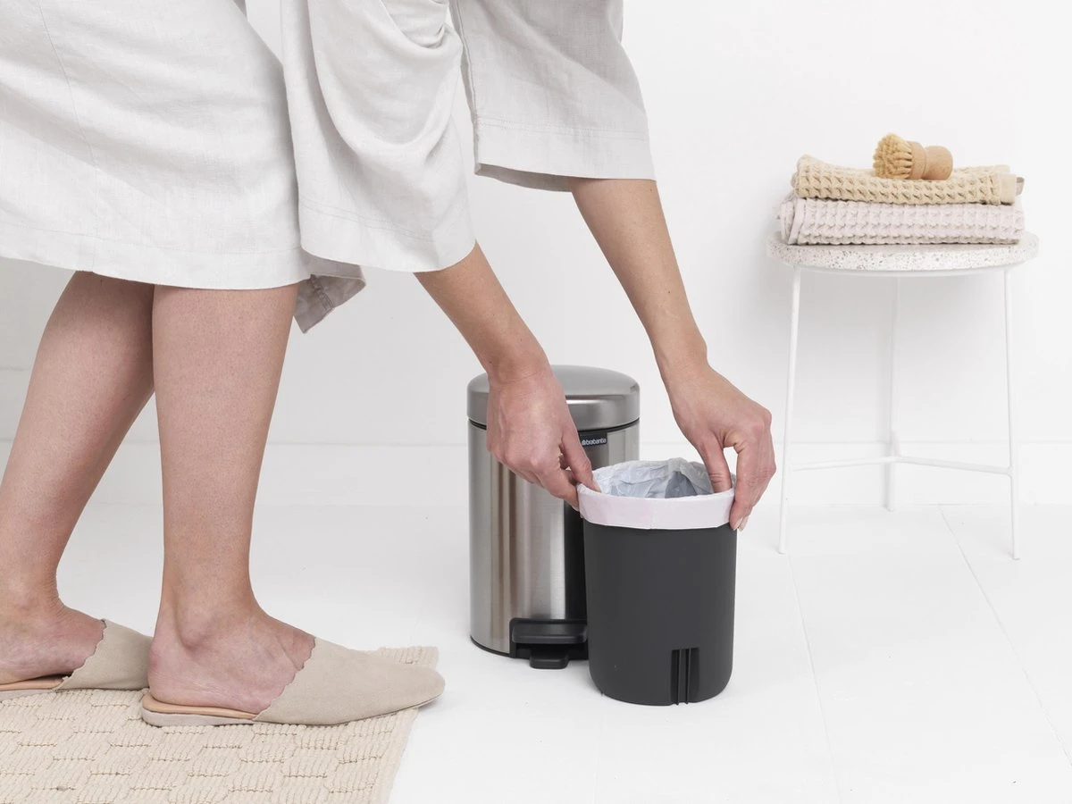 Brabantia NewIcon Prullenbak - 3 L - Matt Steel Fingerprint Proof 13 Brabantia NewIcon Prullenbak - 3 L - Matt Steel Fingerprint Proof - Afbeelding 13