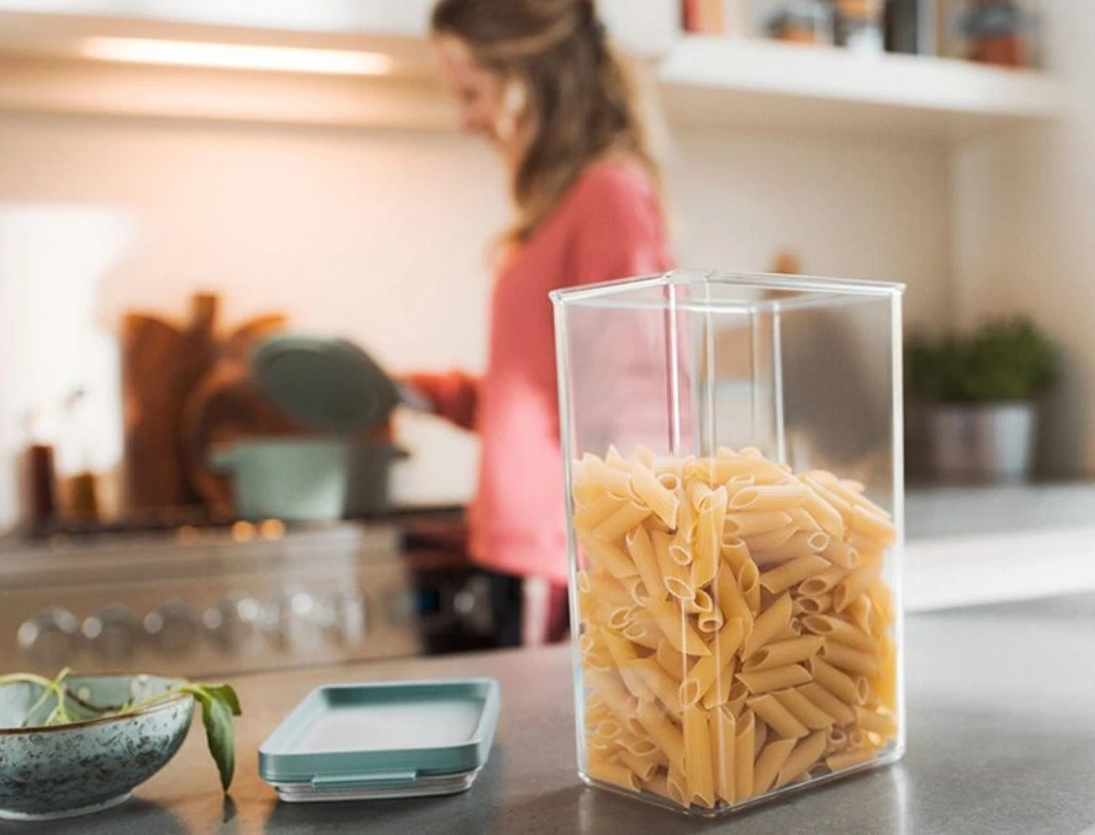 Mepal – Omnia Bewaardoos Rechthoekig 2000 Ml – Zwart – Voorraaddoos – Bewaardoos Met Deksel - Makkelijk Stapelbare Voorraadpotten – Lucht En- Aromadicht 5 Mepal – Omnia Bewaardoos Rechthoekig 2000 Ml – Zwart – Voorraaddoos – Bewaardoos Met Deksel - Makkelijk Stapelbare Voorraadpotten – Lucht En- Aromadicht - Afbeelding 5