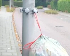 Merkloos Kroonring - Afvalzak Houder - Zakhouder - Lantaarnpaal Ring - Ophangbeugel Afvalzak - PMD Afvalzakken Ring - 15 Merkloos Kroonring - Afvalzak Houder - Zakhouder - Lantaarnpaal Ring - Ophangbeugel Afvalzak - PMD Afvalzakken Ring - -Thuis Opslag Winkel 1200x961 3