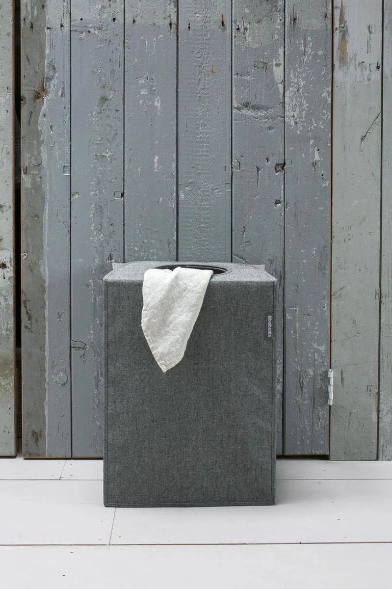 Brabantia Wasmand Met Deksel - 55 L - Pepper Black 3 Brabantia Wasmand Met Deksel - 55 L - Pepper Black - Afbeelding 3