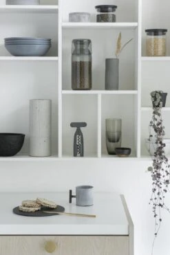 Brabantia Voorraadbussen Met Maatbeker Set Van 2 - 1,3 L - Dark Grey 12 Brabantia Voorraadbussen Met Maatbeker Set Van 2 - 1,3 L - Dark Grey -Thuis Opslag Winkel 799x1200 4