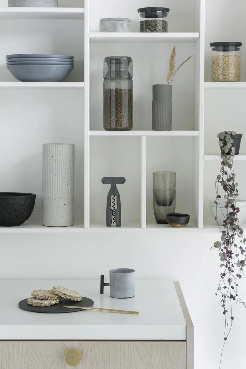 Brabantia Voorraadbussen Met Maatbeker Set Van 2 - 1,3 L - Dark Grey 4 Brabantia Voorraadbussen Met Maatbeker Set Van 2 - 1,3 L - Dark Grey - Afbeelding 4