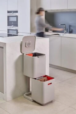 Joseph Joseph Intelligent Waste Prullenbak Totem 2.0 Compact Recycler - 40 L - Stone 18 Joseph Joseph Intelligent Waste Prullenbak Totem 2.0 Compact Recycler - 40 L - Stone -Thuis Opslag Winkel 799x1200 48