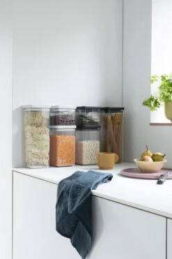 Brabantia Tasty+ Voorraadpot Stapelbaar - 2,5 L - Dark Grey 17 Brabantia Tasty+ Voorraadpot Stapelbaar - 2,5 L - Dark Grey -Thuis Opslag Winkel 799x1200 70