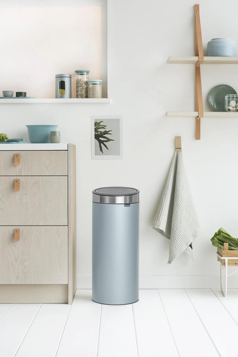 Brabantia Touch Bin Prullenbak - 30 L - Metallic Mint / Matt Steel Fingerprint Proof Deksel 3 Brabantia Touch Bin Prullenbak - 30 L - Metallic Mint / Matt Steel Fingerprint Proof Deksel - Afbeelding 3
