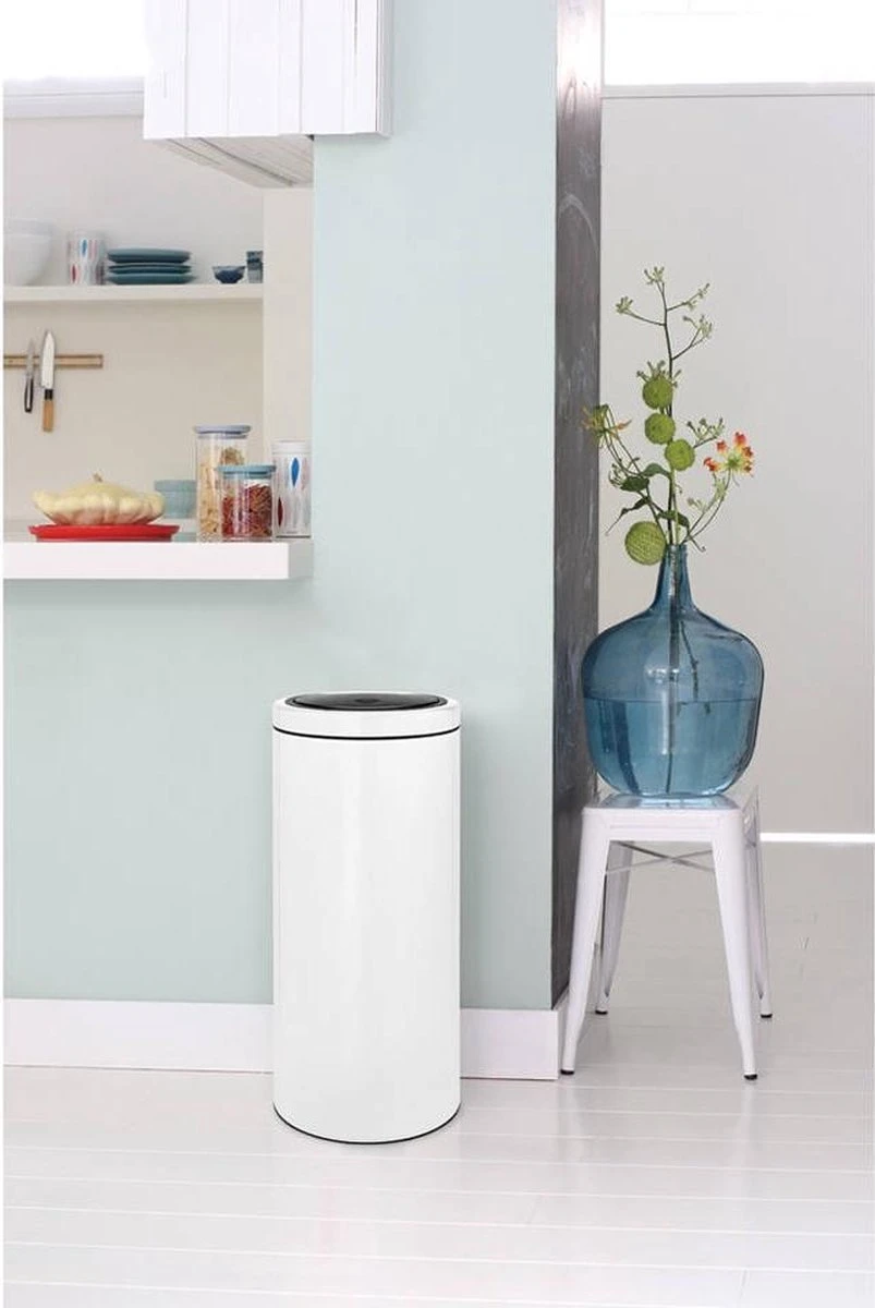 Brabantia Touch Bin Flat Top 30 L - Wit Prullenbak 2 Brabantia Touch Bin Flat Top 30 L - Wit Prullenbak - Afbeelding 2