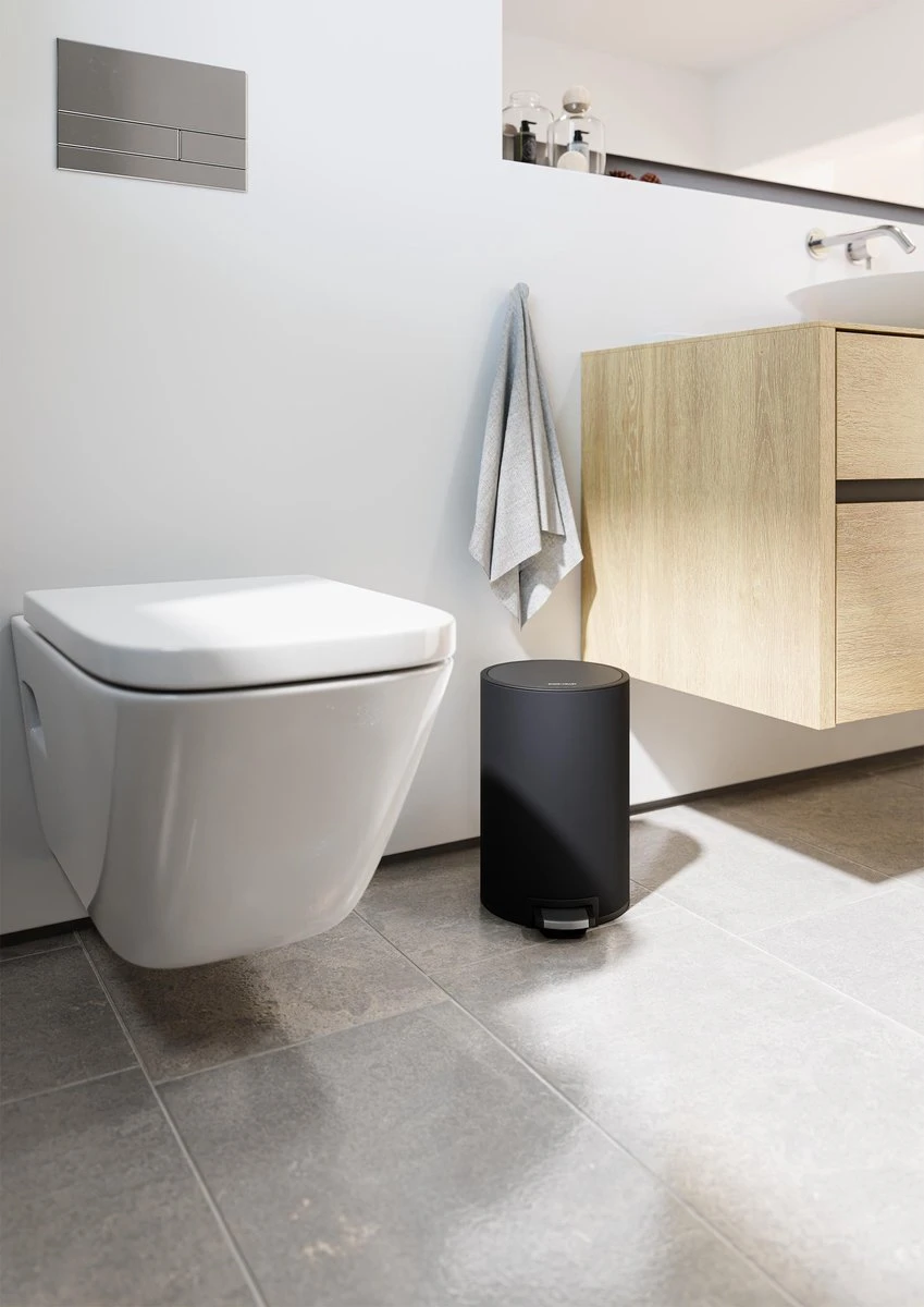 Pedaalemmer Stangvollby Kallax - 5 Liter - RVS - Zwart - Prullenbak - Toilet - Badkamer - Klein - Soft Close Deksel - Chique Design - Kleine Zwarte Pedaal Afvalemmer - Vuilnisbak Badkamer 13 Pedaalemmer Stangvollby Kallax - 5 Liter - RVS - Zwart - Prullenbak - Toilet - Badkamer - Klein - Soft Close Deksel - Chique Design - Kleine Zwarte Pedaal Afvalemmer - Vuilnisbak Badkamer - Afbeelding 13