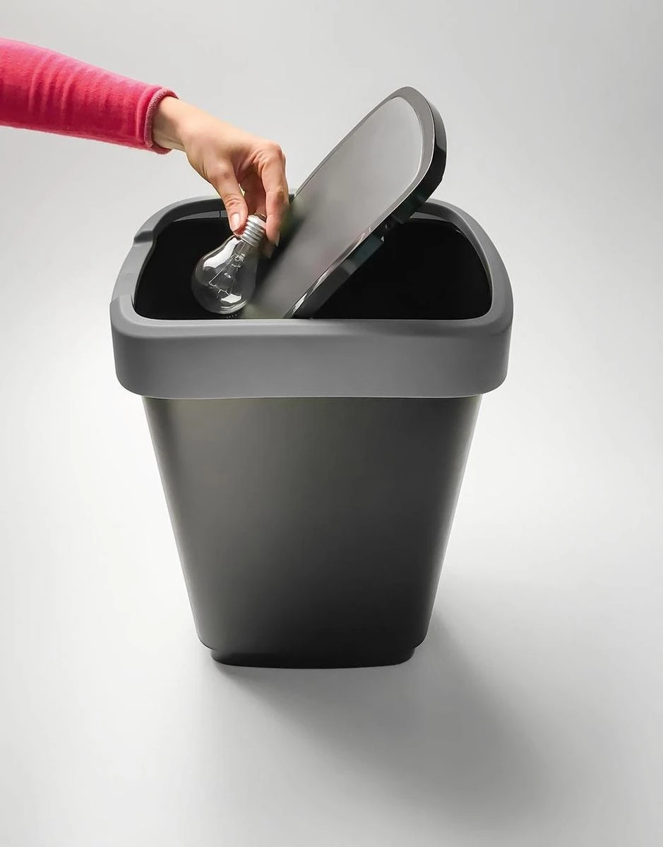 Rotho Twist Prullenbak- 50L - 60,2cm - Met Kanteldeksel - Zilver/Zwart 4 Rotho Twist Prullenbak- 50L - 60,2cm - Met Kanteldeksel - Zilver/Zwart - Afbeelding 4