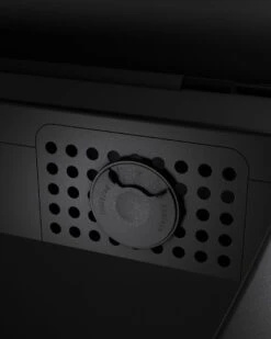 Stangvollby Gimo Sensor Prullenbak - 45 Liter - RVS - Zwart - Automatische Soft Close Deksel - Zwarte Keuken Afvalemmer - Kantoor Vuilbak - Scandinavisch Design - Infrarood Bewegingssensor - 50 Liter Afvalbak - Vingerafdrukvrij - Hygiënisch -Thuis Opslag Winkel 959x1200